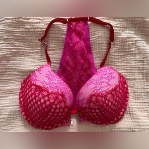 Victoria’s Secret front closure push up bra
